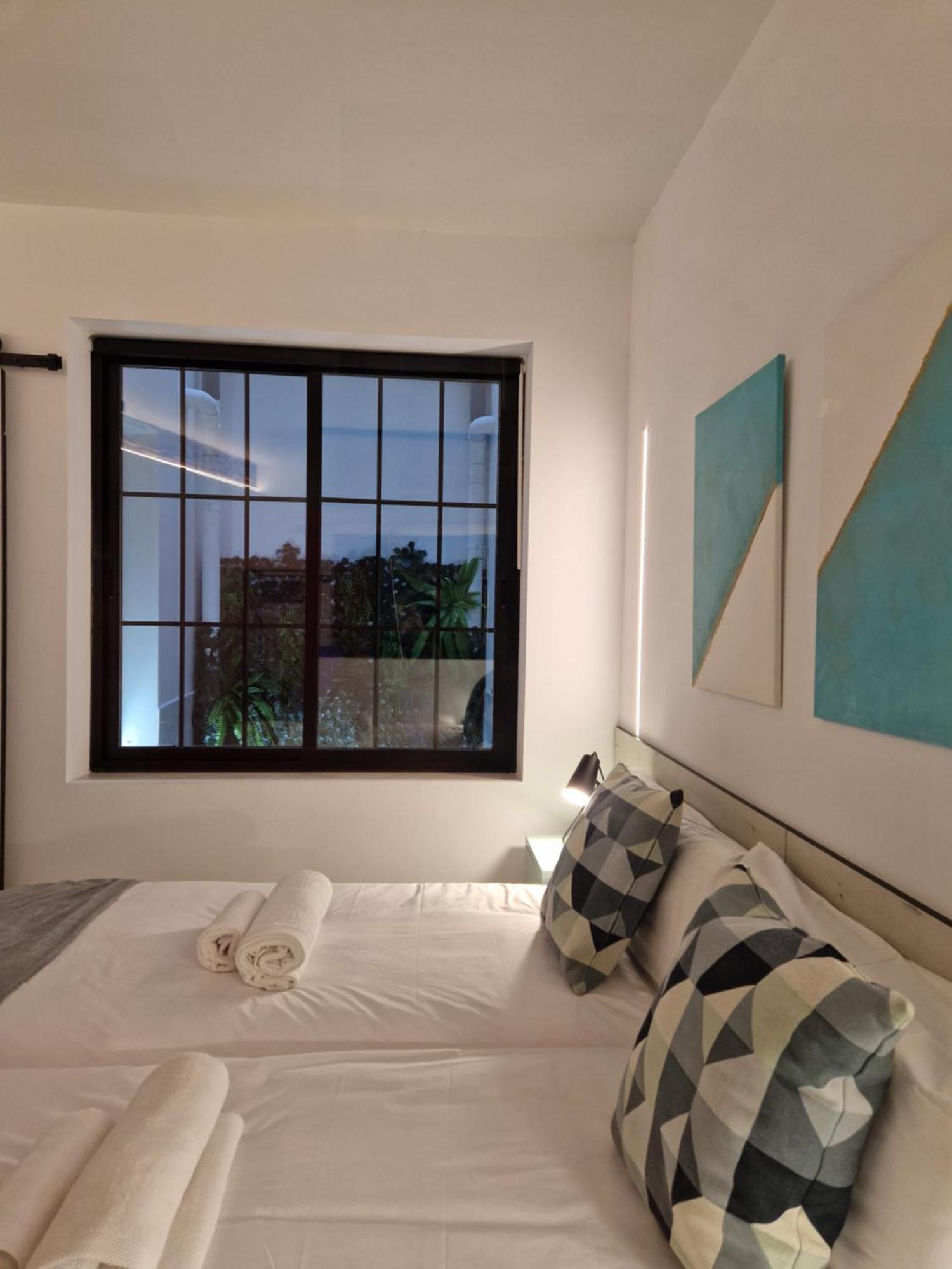 Apartamentos Wur Madrid Exterior photo