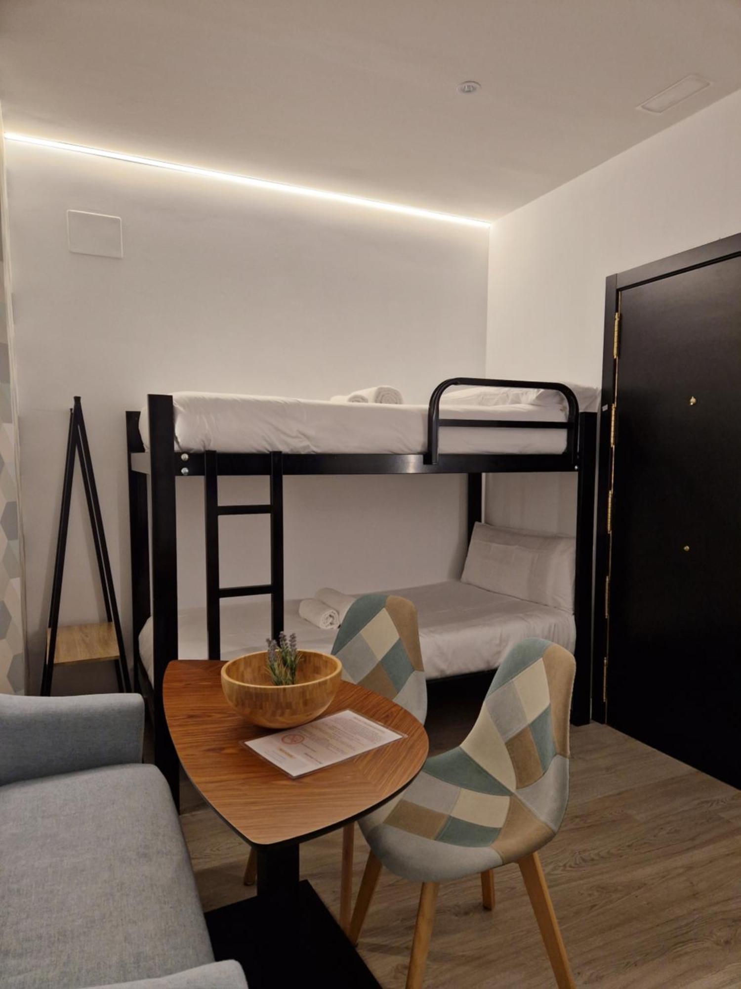Apartamentos Wur Madrid Exterior photo
