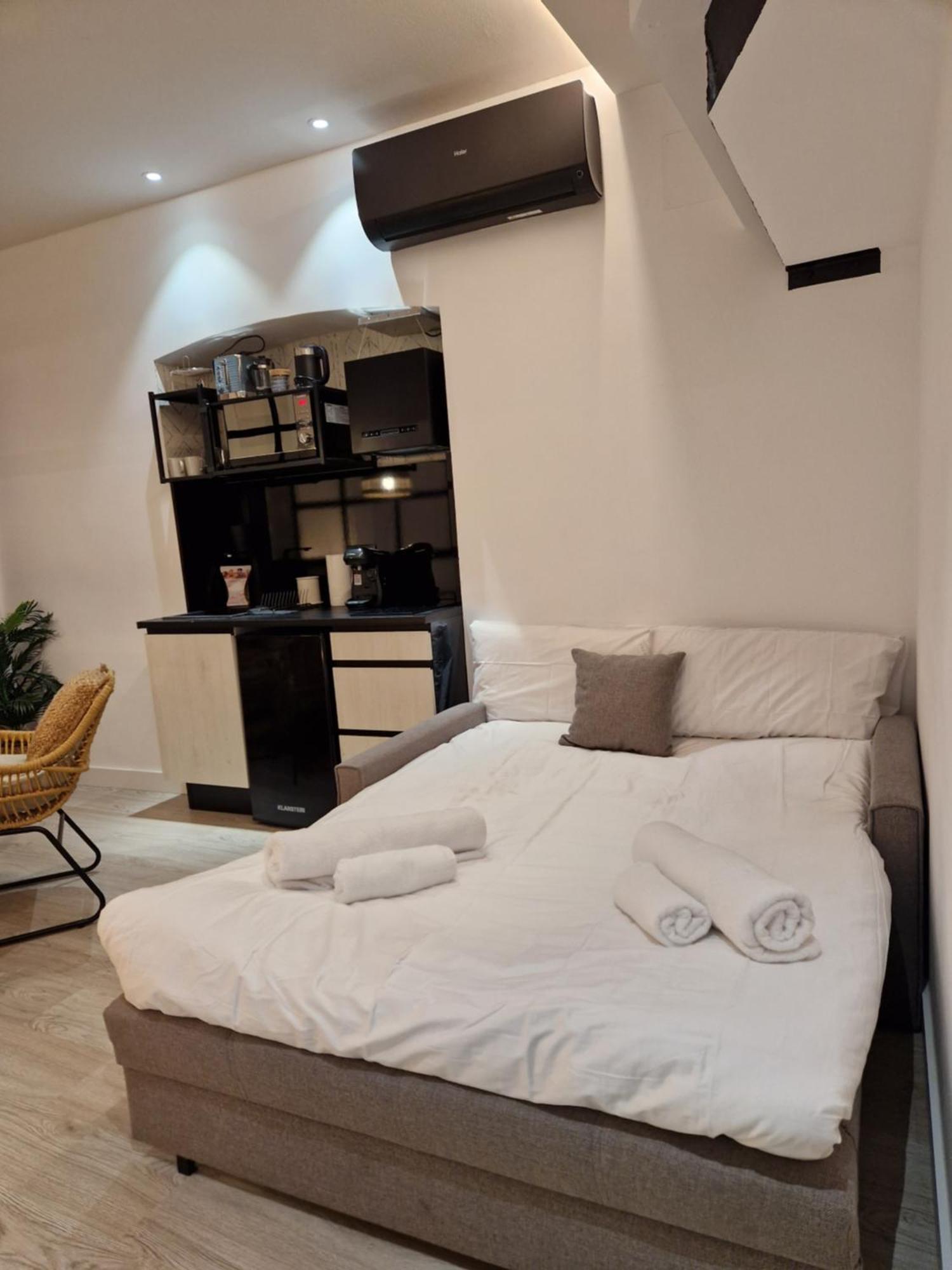 Apartamentos Wur Madrid Exterior photo